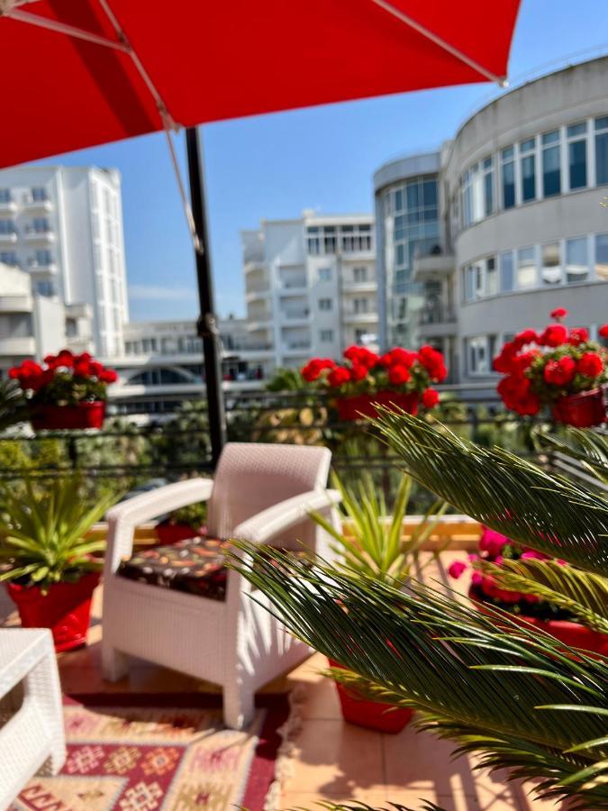 Don Robert Apartment Durrës Eksteriør bilde