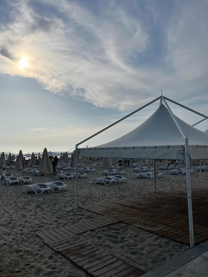 Don Robert Apartment Durrës Eksteriør bilde