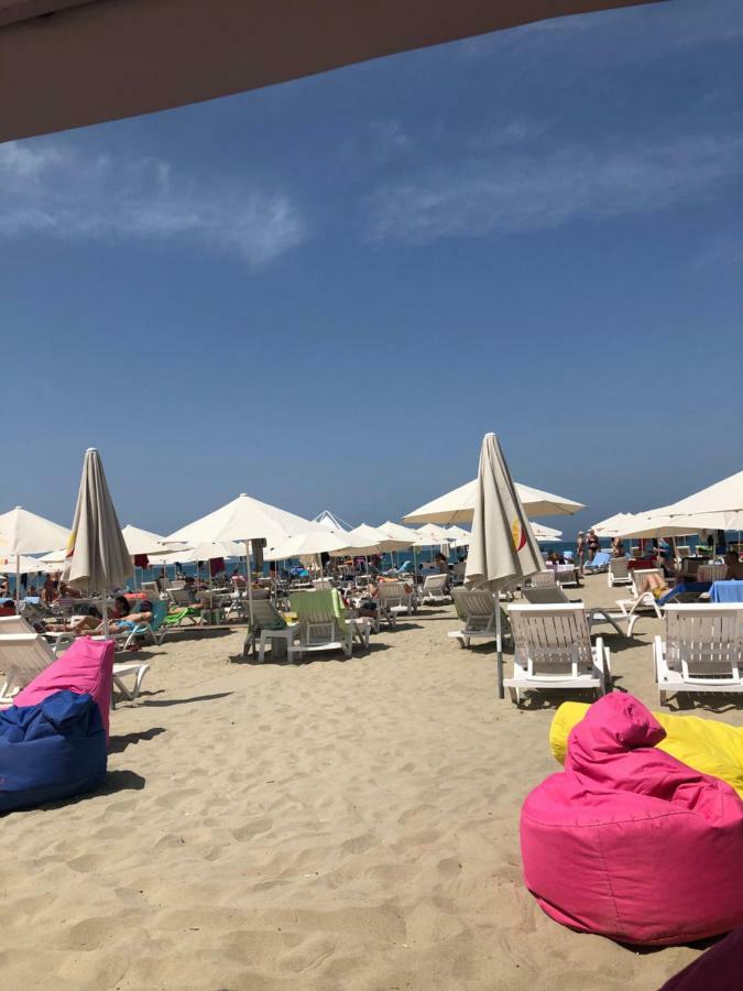 Don Robert Apartment Durrës Eksteriør bilde